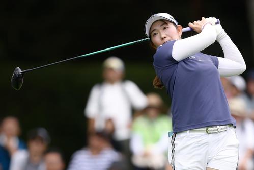 10番、ティーショットを放つ工藤優（撮影・河田真司）