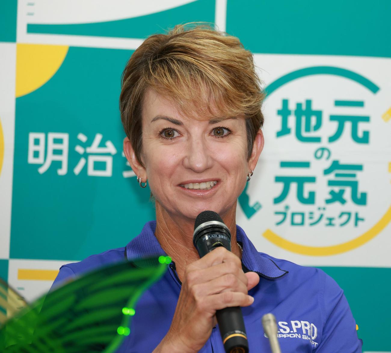 明治安田カップ参戦を発表するカリー・ウェブ（撮影・中島郁夫）