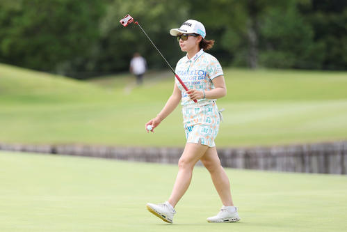 9番、パーパットを沈めた永井花奈（撮影・宮地輝）