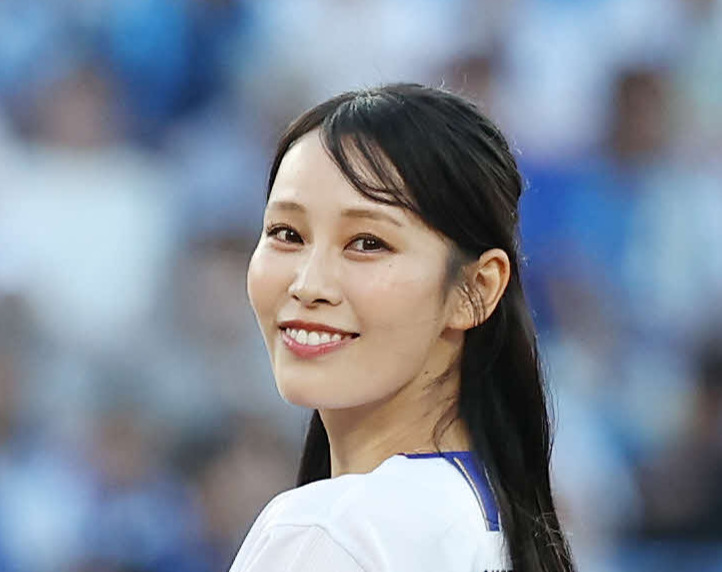 鈴木愛佳子（2025年撮影）