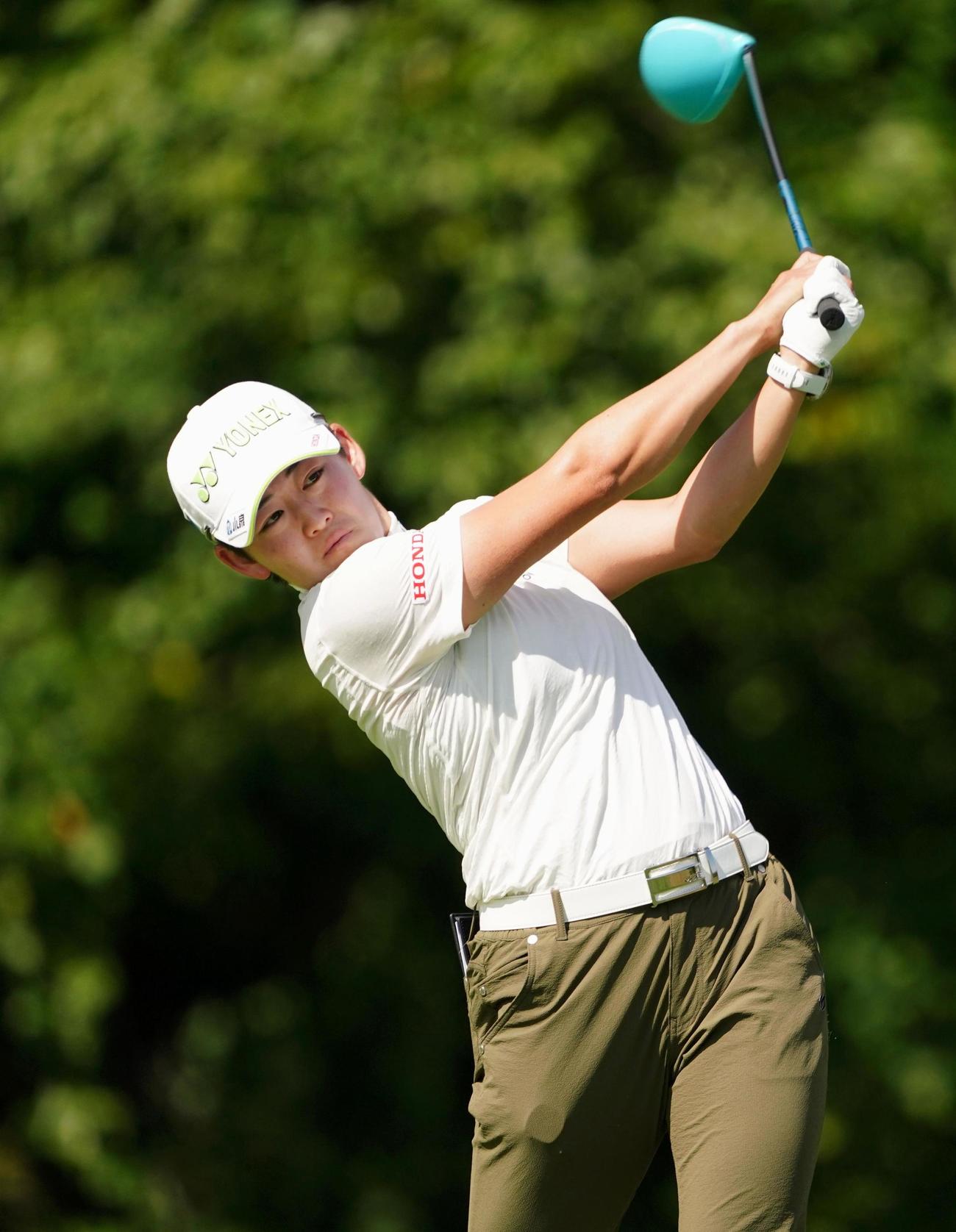 第1ラウンド、2アンダーで45位の岩井明愛＝TPCリバースベンド（共同）
