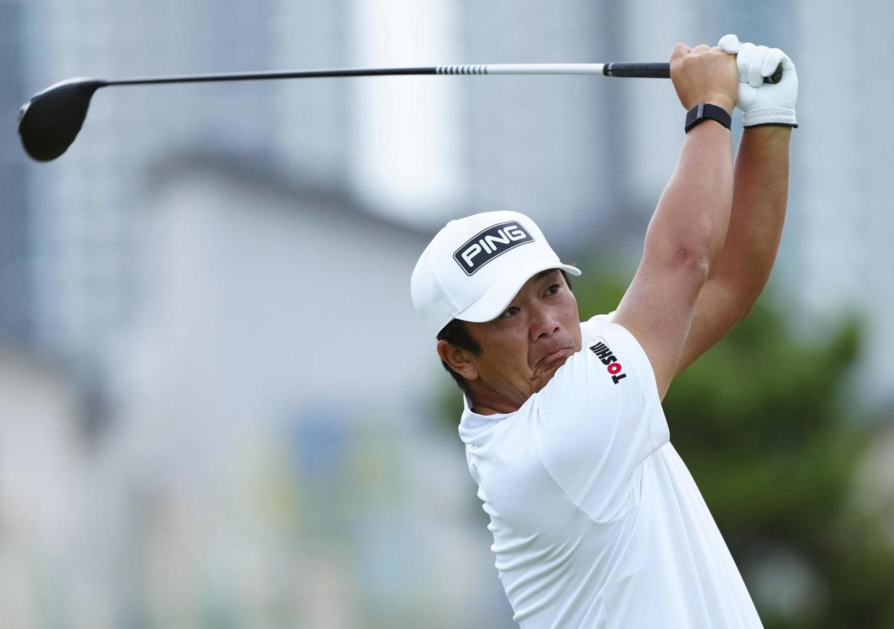 第2日、通算8アンダーで日本勢トップの2位につけた永野竜太郎（共同）