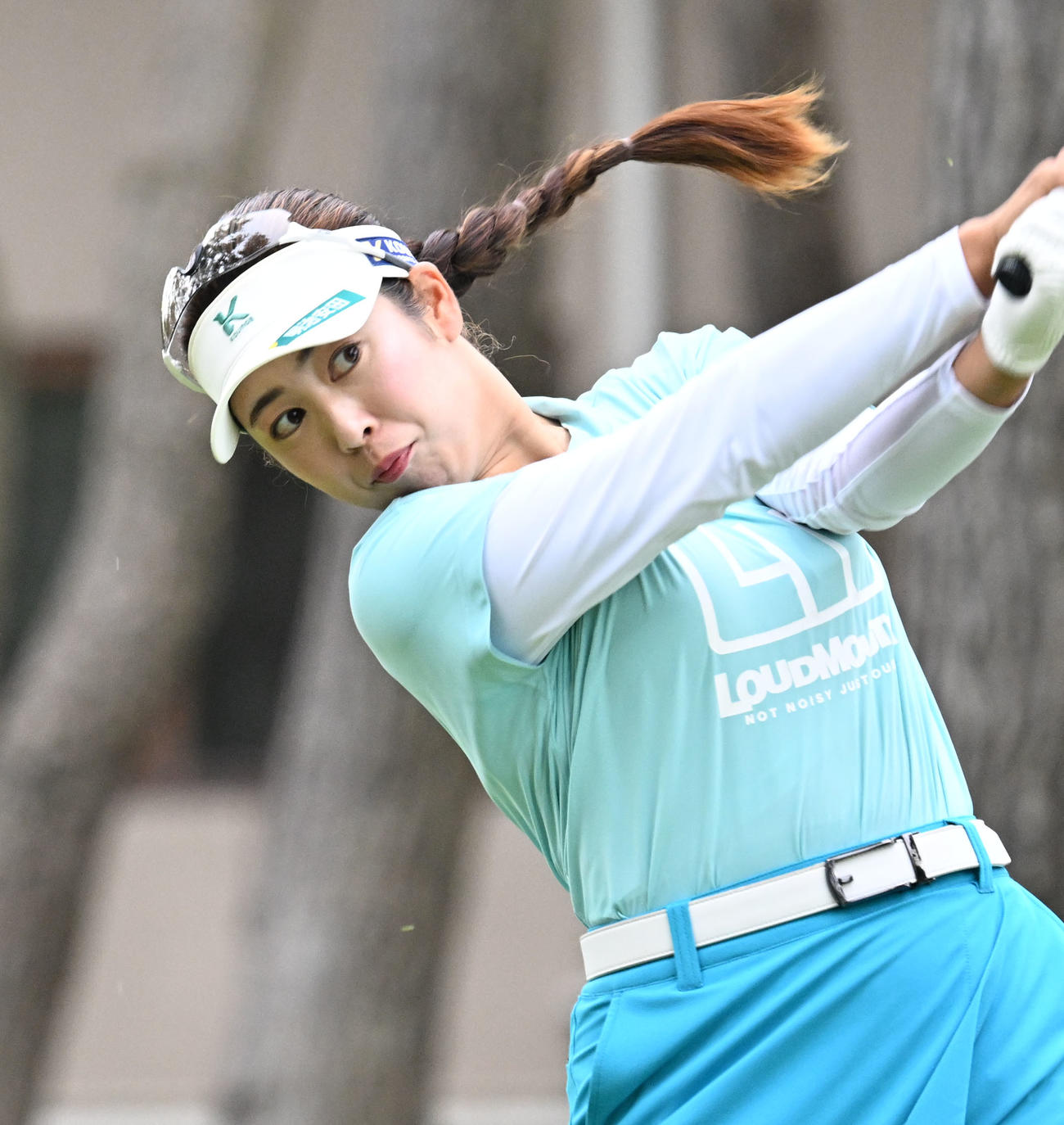 ソニー日本女子プロゴルフ選手権大会　最終日、10番でティーショットを放つ天本ハルカ（撮影・千葉一成）