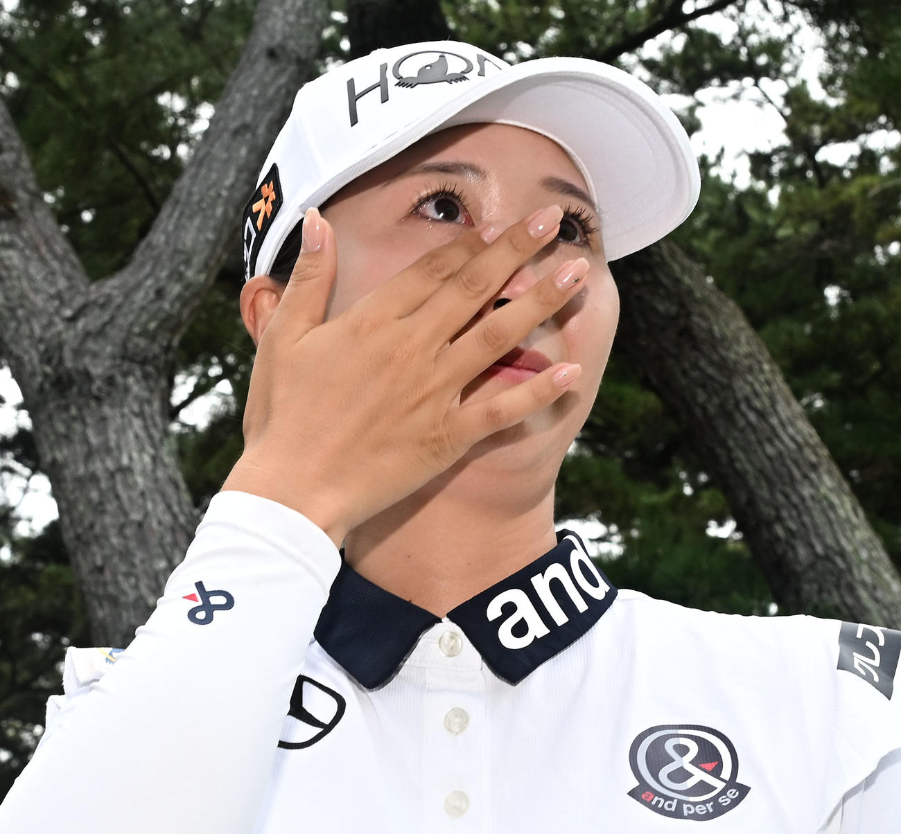 プレーオフを制してメジャー初優勝を決め、感極まる金沢志奈（撮影・千葉一成）