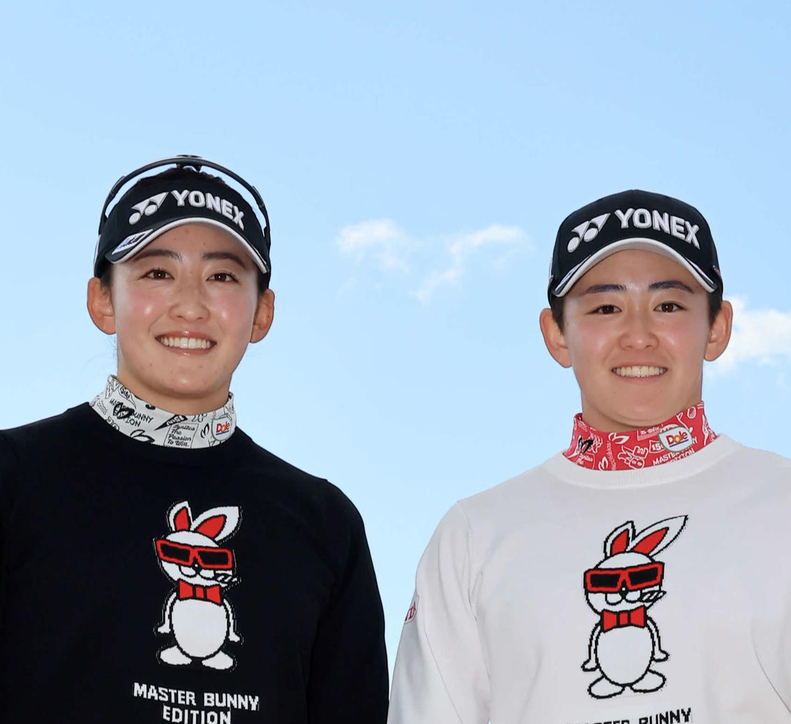 岩井千怜（左）と岩井明愛（2025年3月撮影）