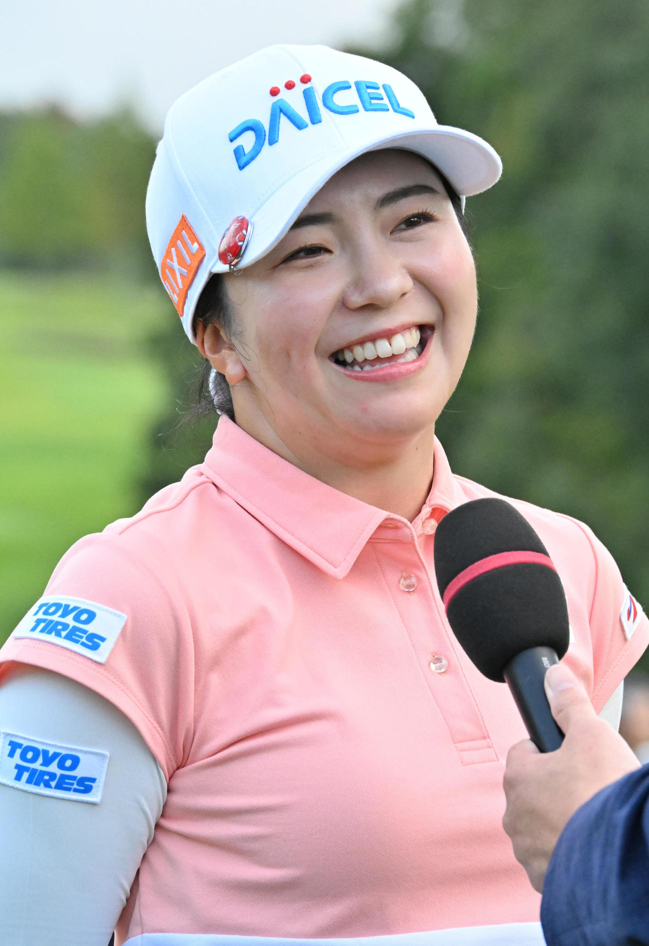 インタビューに笑顔で答える堀（撮影・石井愛子）