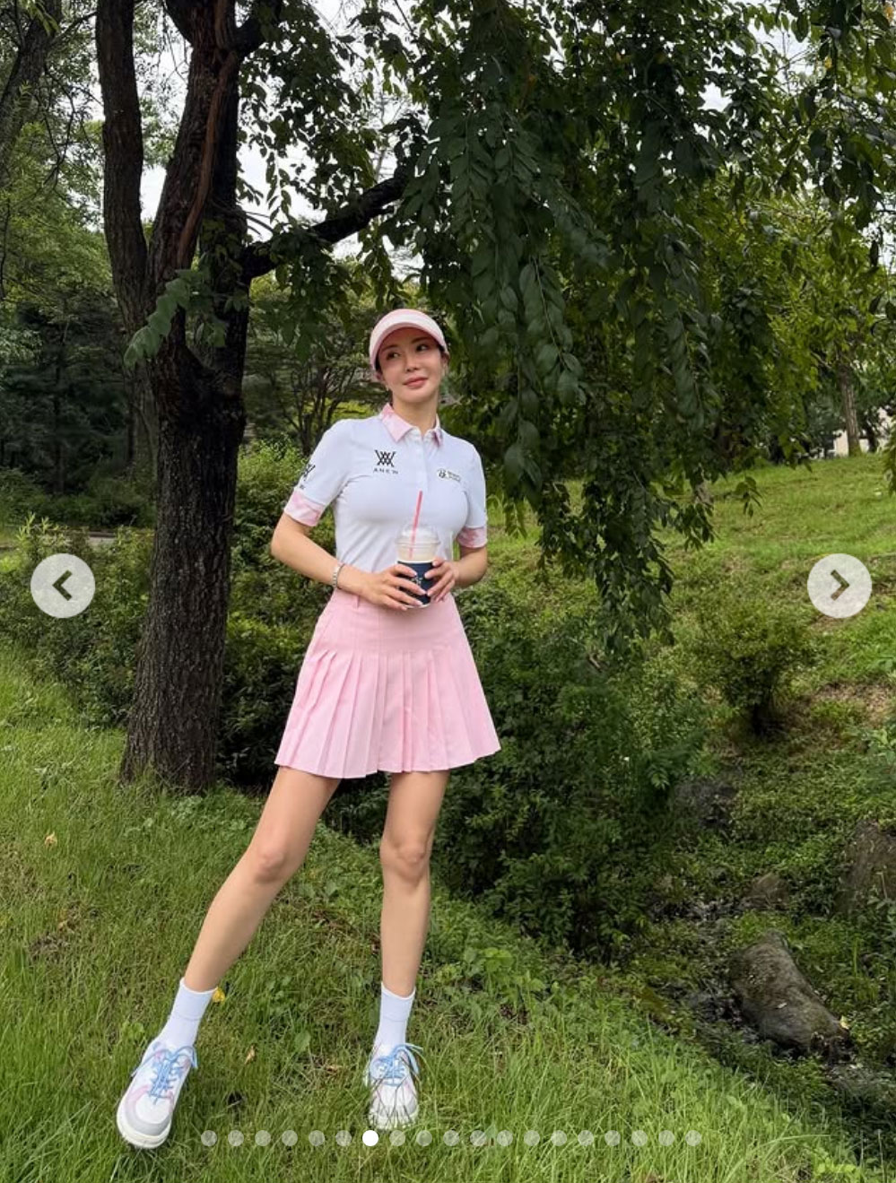 アン・シネのインスタグラムから