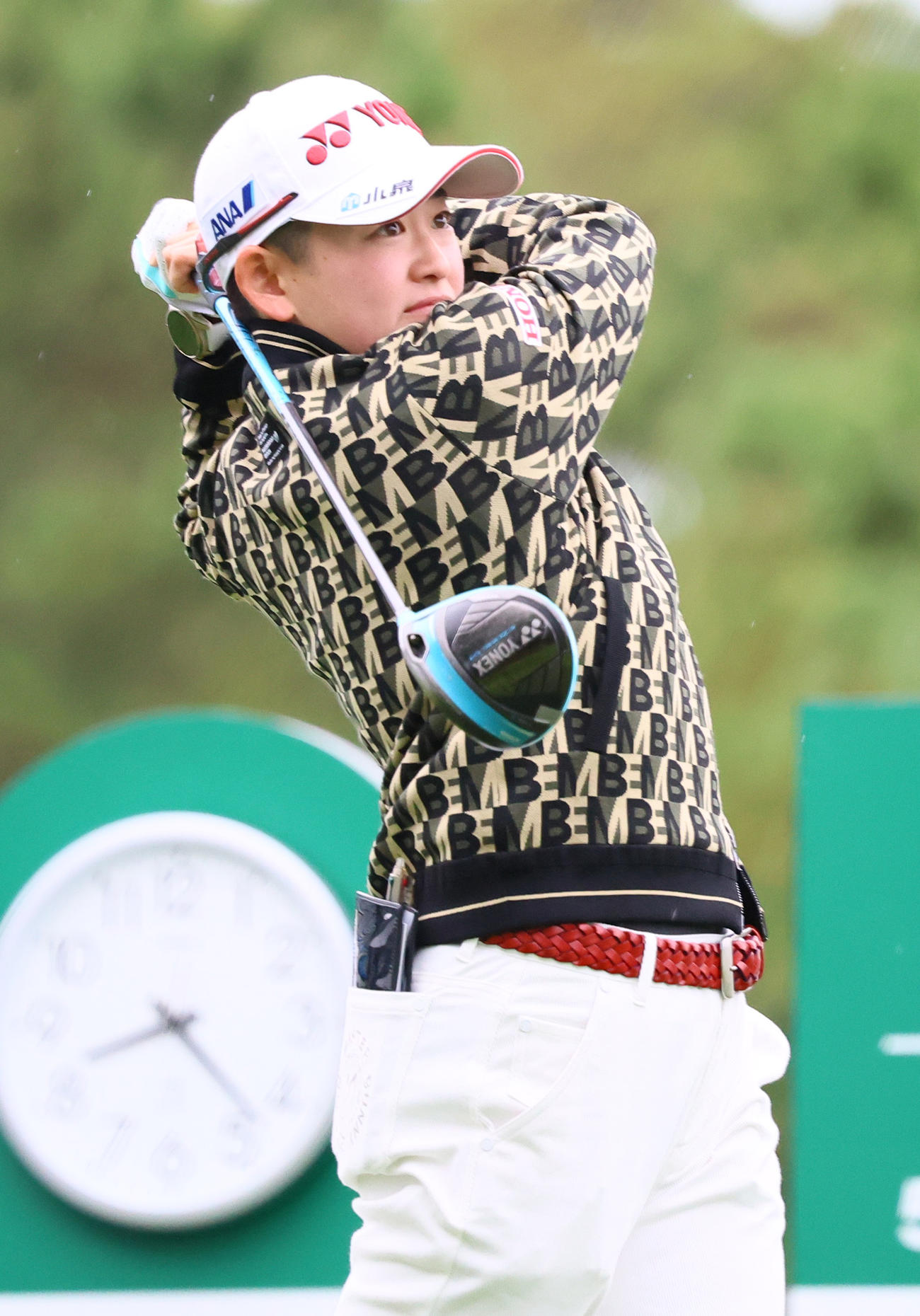 プロアマ大会で調整する岩井明（撮影・上山淳一）