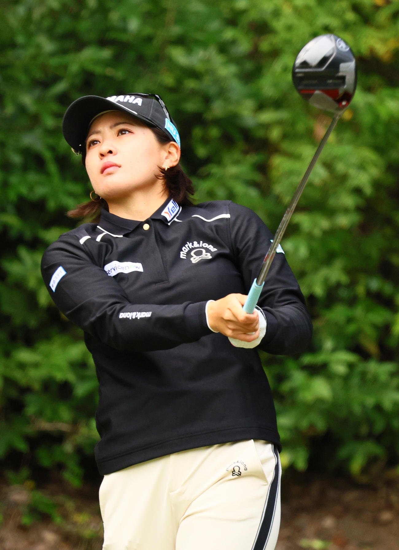 2番、ティーショットを放つ永井（撮影・上山淳一）