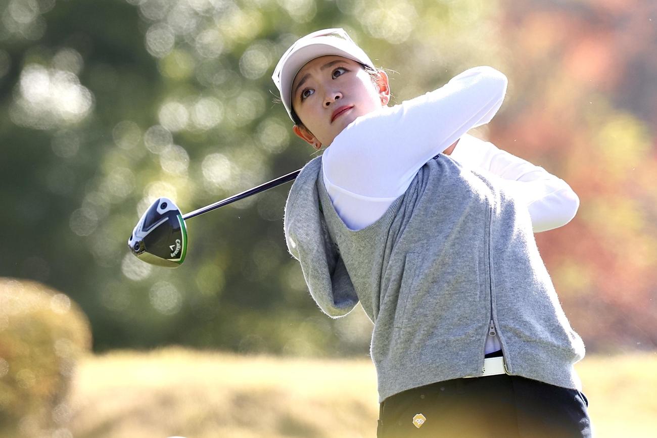 3番、ティーショットを放つ原英莉花（撮影・宮地輝）