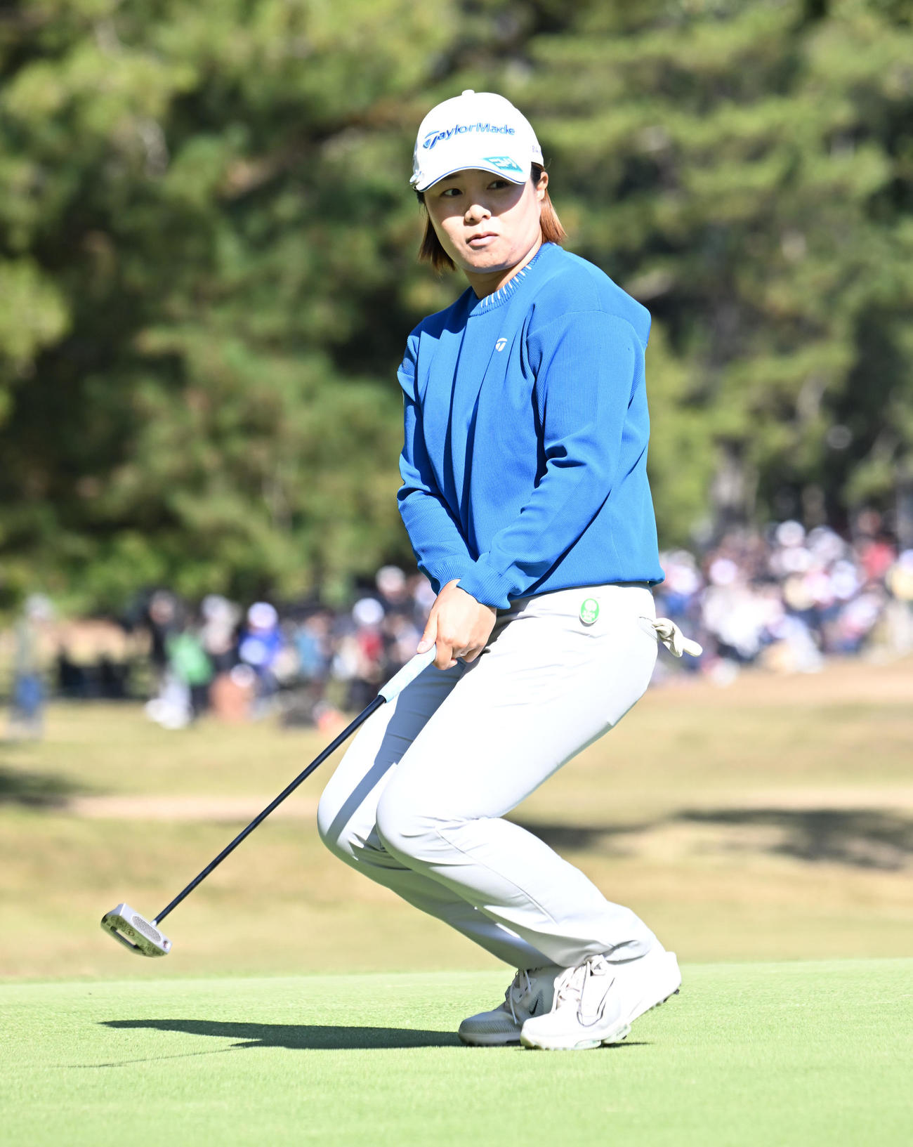 9番、バーディーパットをする永峰咲希（撮影・和賀正仁）