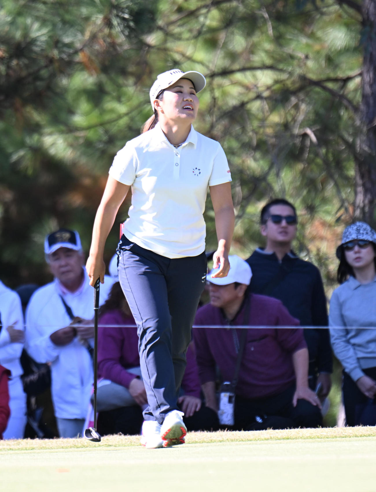 4番、バーディーパットがわずかに外れた畑岡奈紗（撮影・和賀正仁）