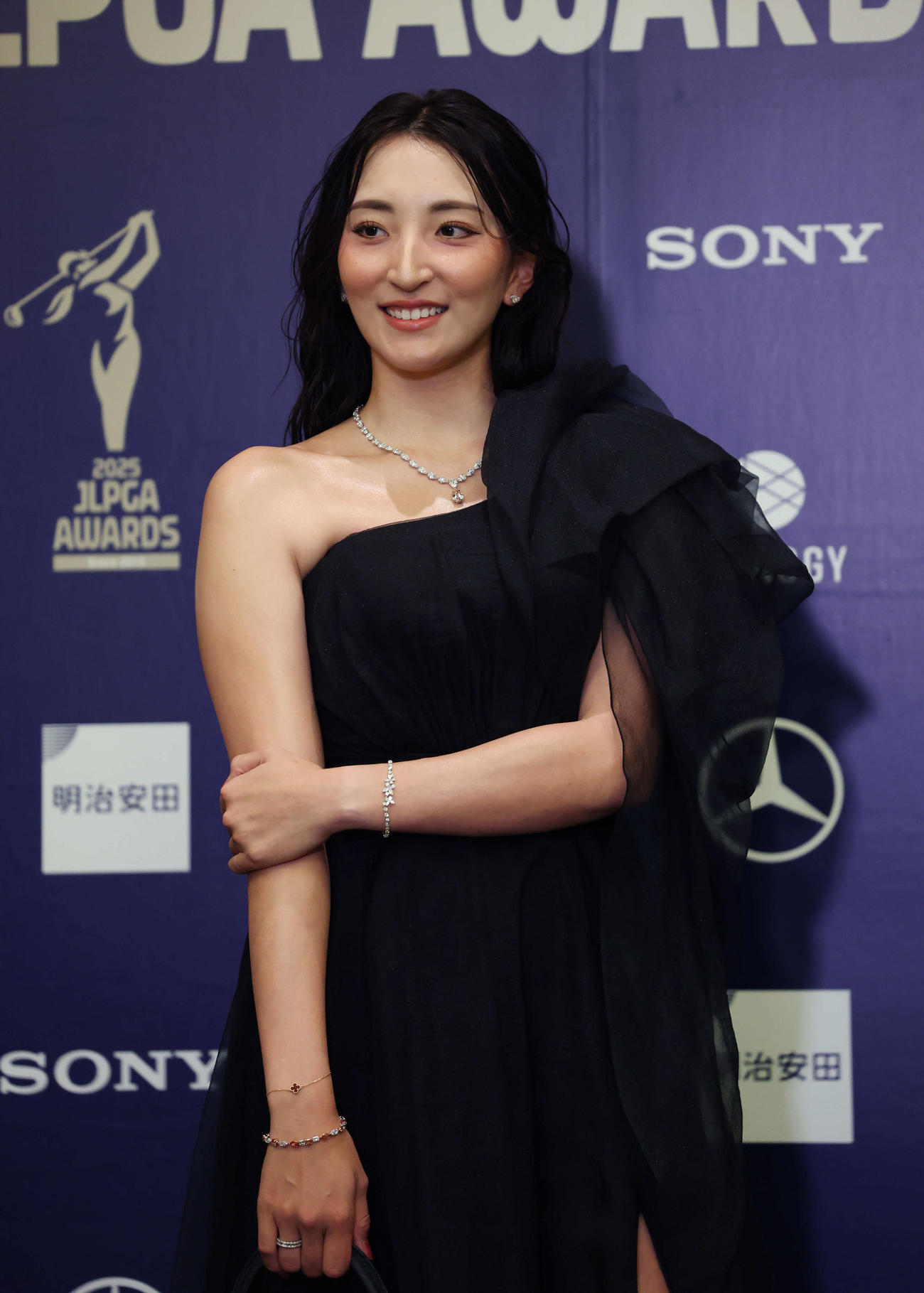 授賞式でドレスアップした脇元（撮影・増田悦実）