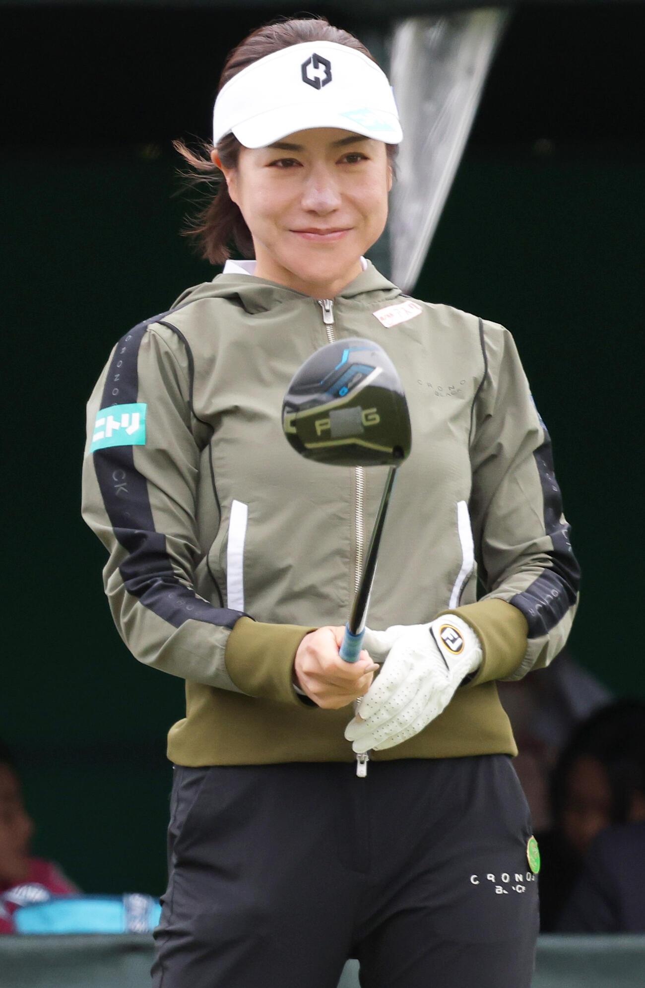 1番、笑顔を見せる岡山（撮影・上山淳一）