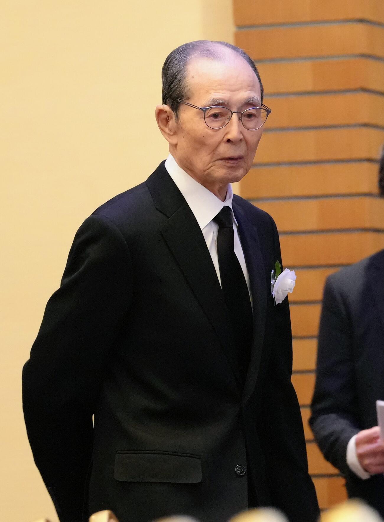 「尾崎将司お別れの会」に参列した王氏（撮影・足立雅史）