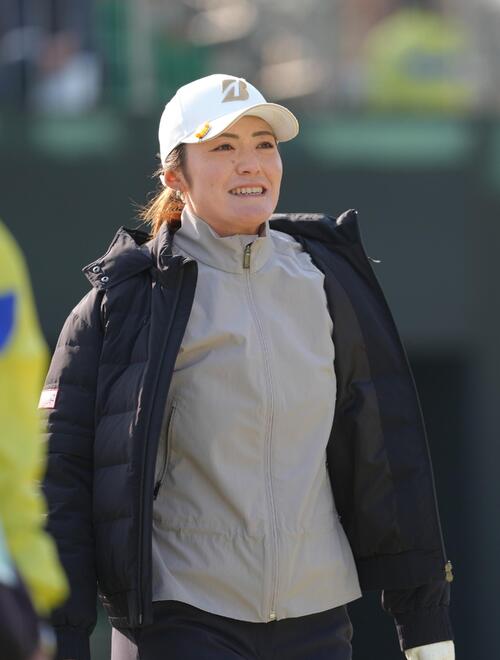 笑顔を見せる渡辺（撮影・足立雅史）