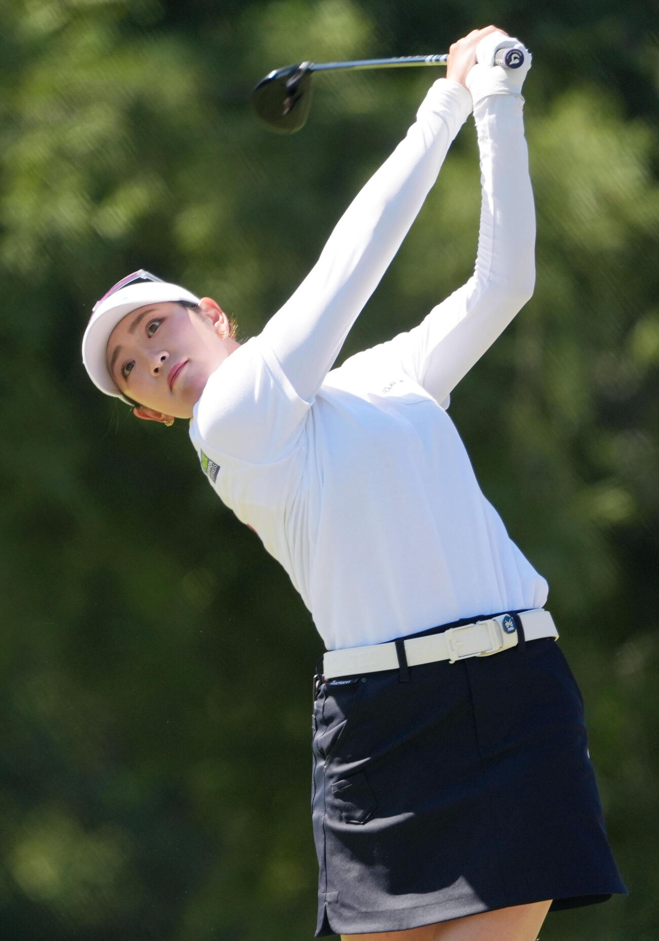 最終ラウンド、2番でティーショットを放つ原英莉花。通算7アンダーで19位（共同）