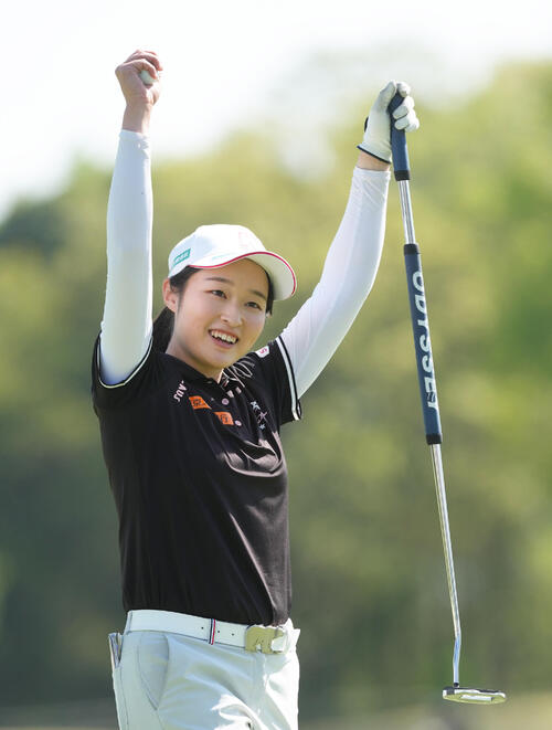 優勝を決め、ガッツポーズするウー・チャイェン（撮影・足立雅史）