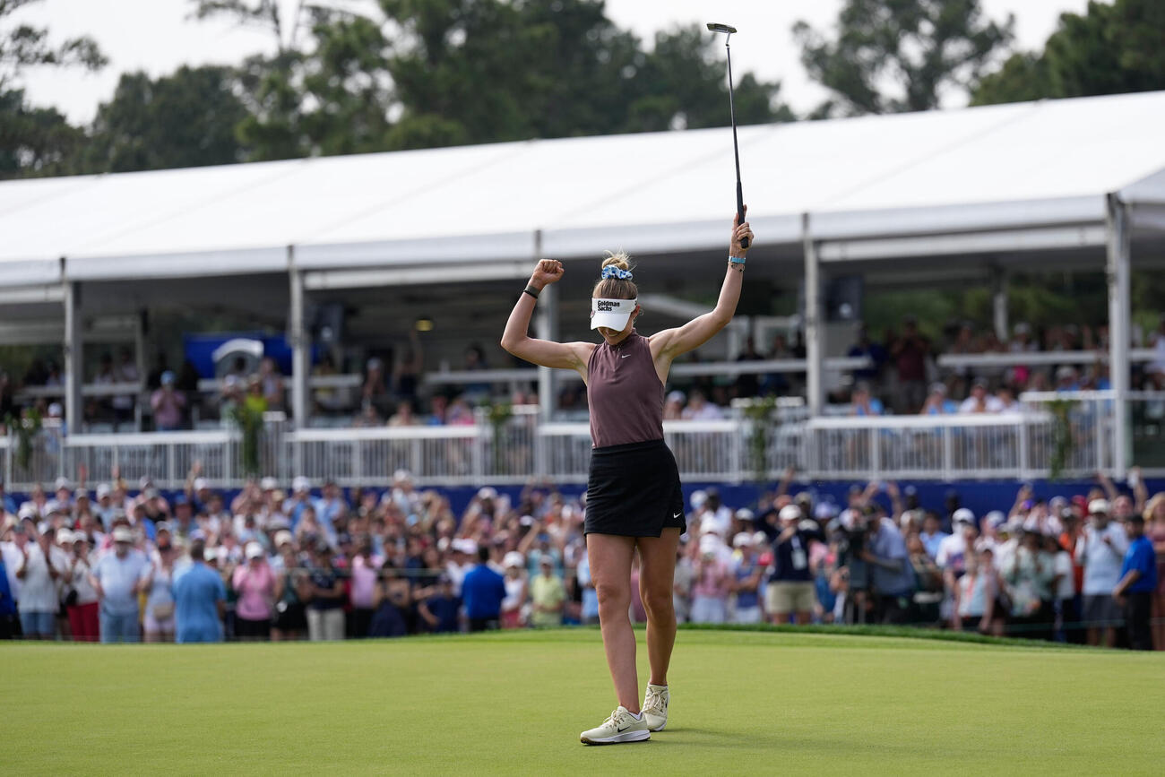 シェブロン選手権で優勝し、喜びを爆発させるネリー・コルダ（AP）