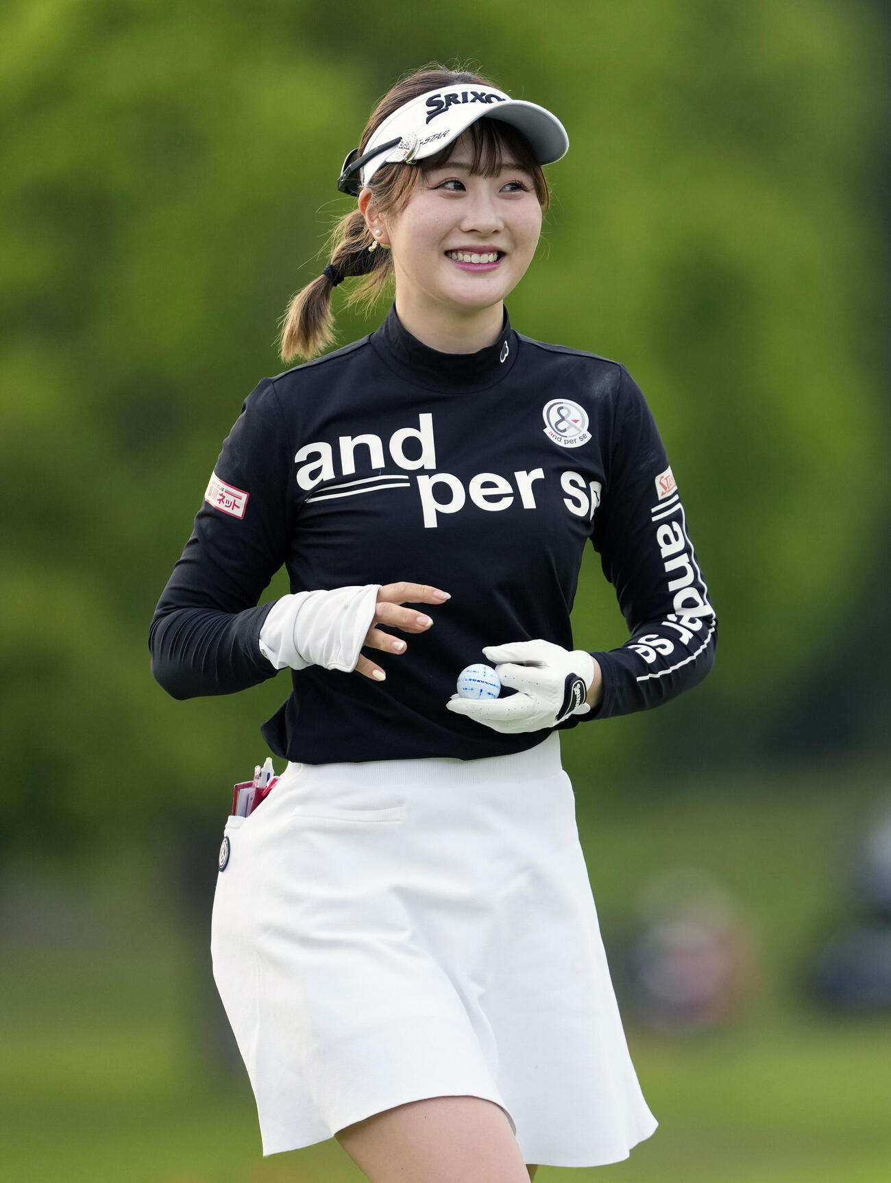 NTTドコモビジネスレディス　第3日　ホールアウトし笑顔を見せる都玲華（撮影・小島史椰）.