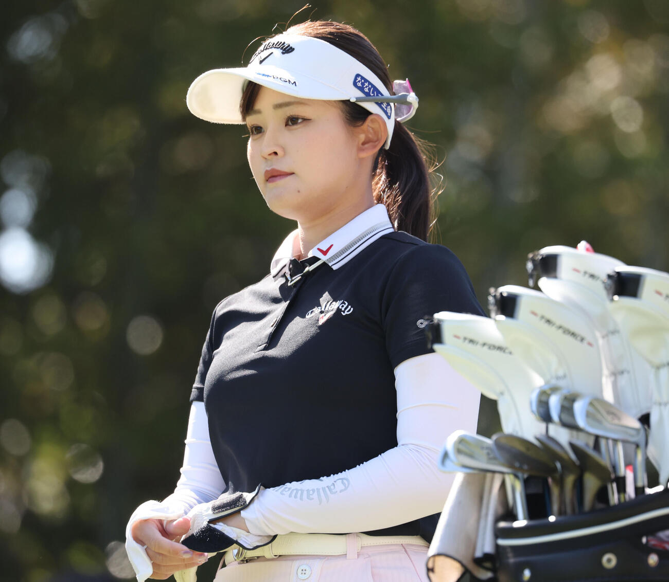 2番、ティーショットを待つ政田夢乃（撮影・梅根麻紀）