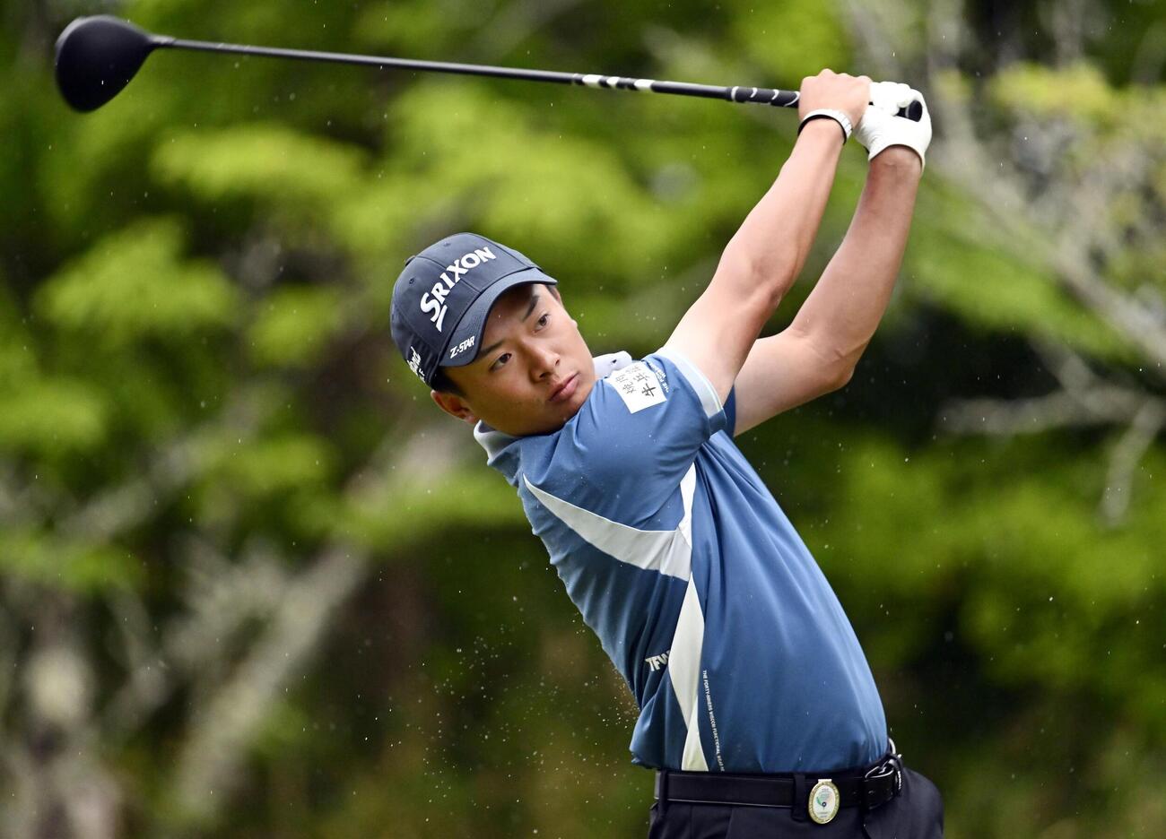 第1日、7アンダーで首位の岡田晃平＝蒲生GC（共同）