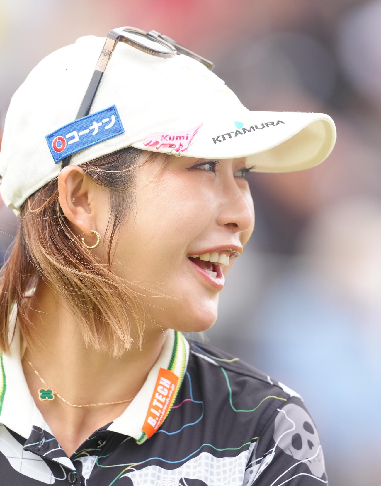 スタートし、笑顔を見せる金田久美子（撮影・足立雅史）