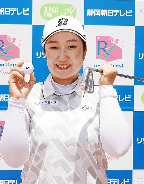 都玲華と佐久間朱莉の大東建託所属2人が首位、1打差2位に河本結ら3