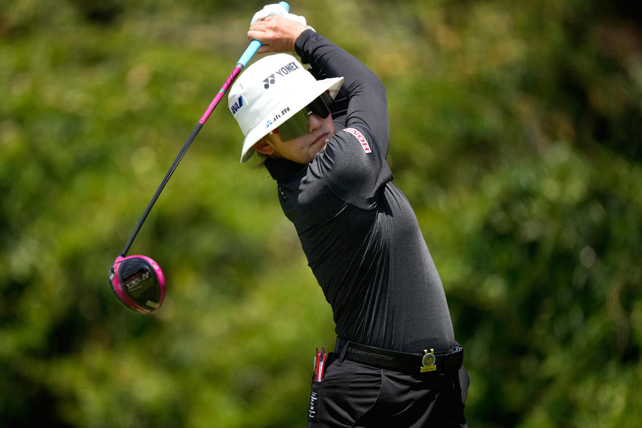 全米女子オープン練習ラウンドでプレーする岩井千怜（AP）