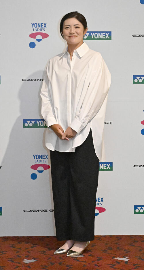 ヨネックスレディス前夜祭にドレスアップして出席した渡辺彩香（撮影・千葉一成）