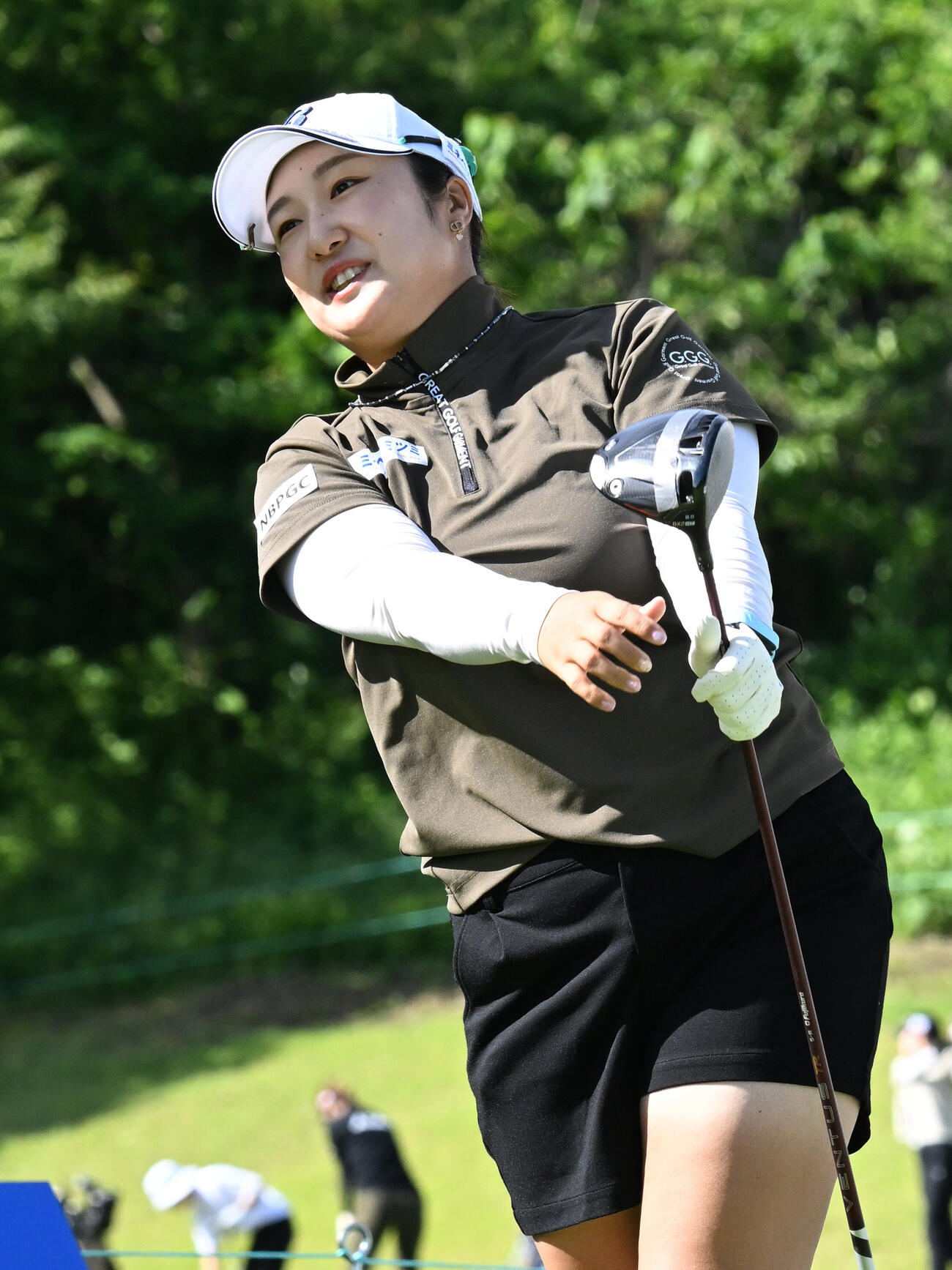 プロアマ戦で調整する阿部未悠（撮影・千葉一成）