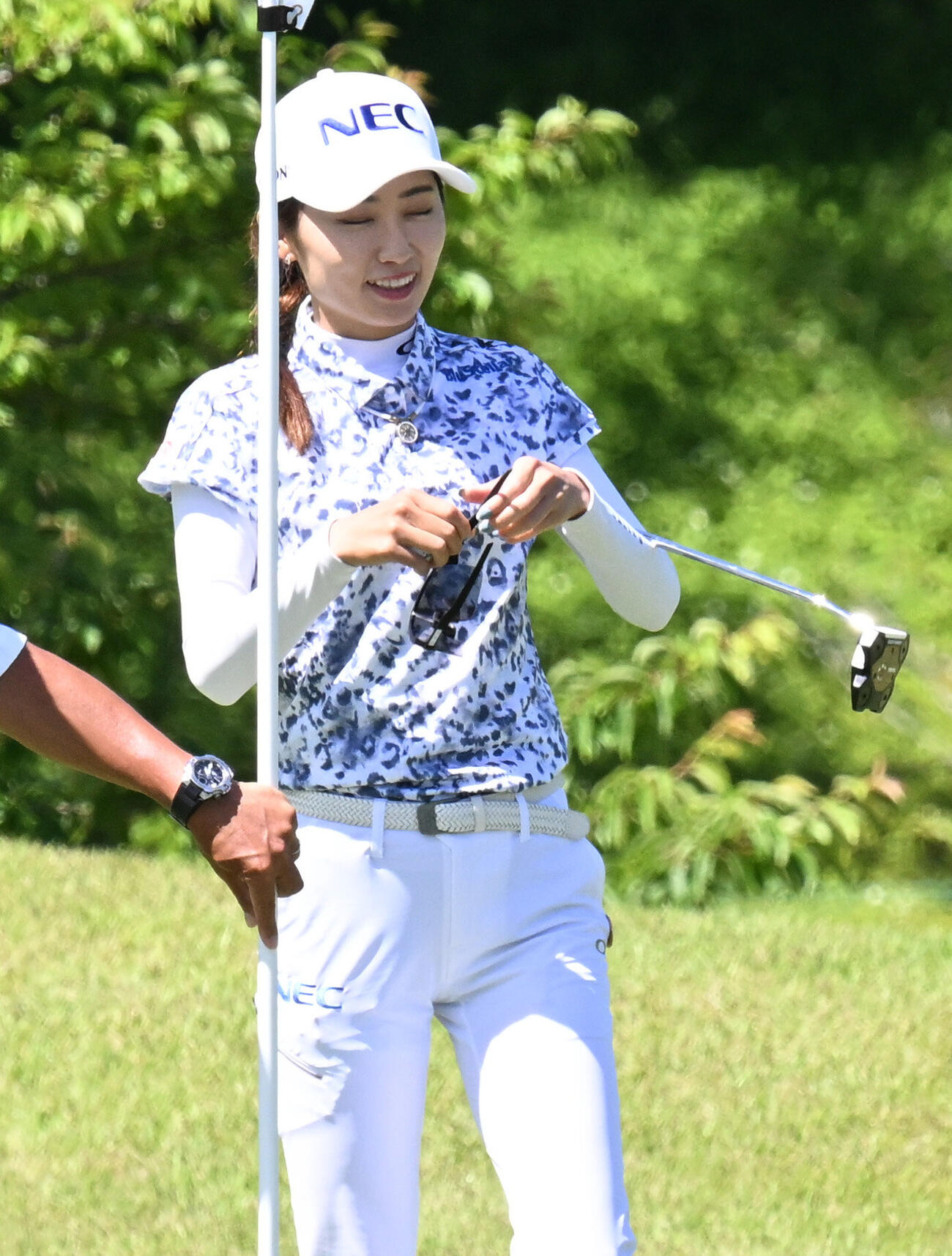 プロアマ戦で調整する安田祐香（撮影・千葉一成）