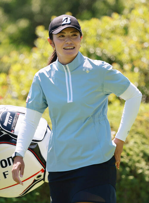 プロアマ戦で笑顔を見せる渡辺彩香（撮影・上山淳一）