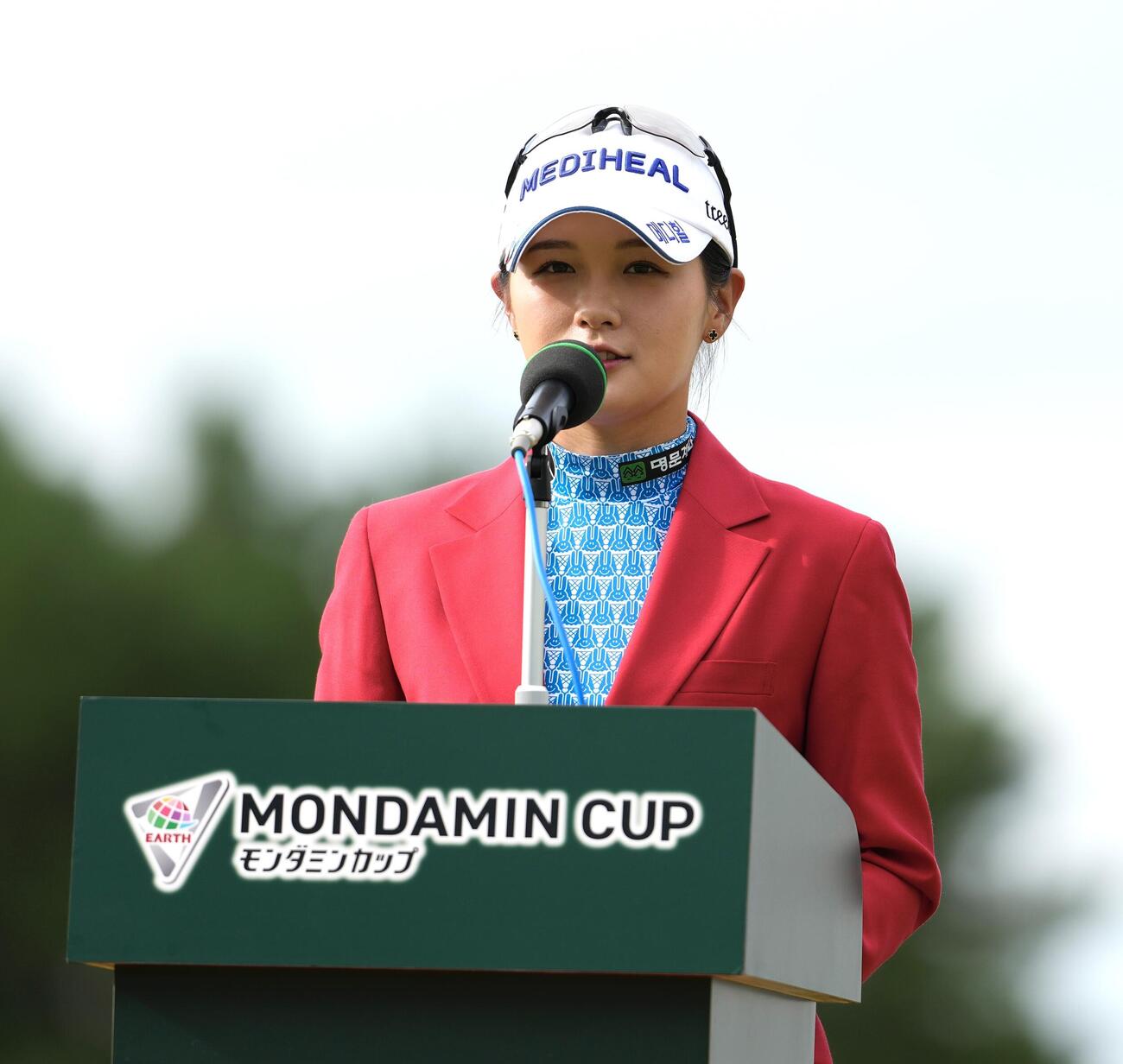 アース・モンダミンカップ最終日　優勝しスピーチするパク・ヒョンギョン（撮影・小島史椰）