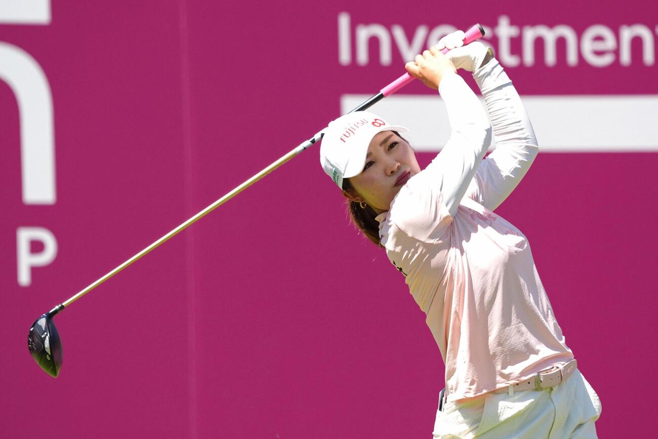 第1ラウンド、3アンダーで15位の古江彩佳＝エビアン・リゾートGC（共同）