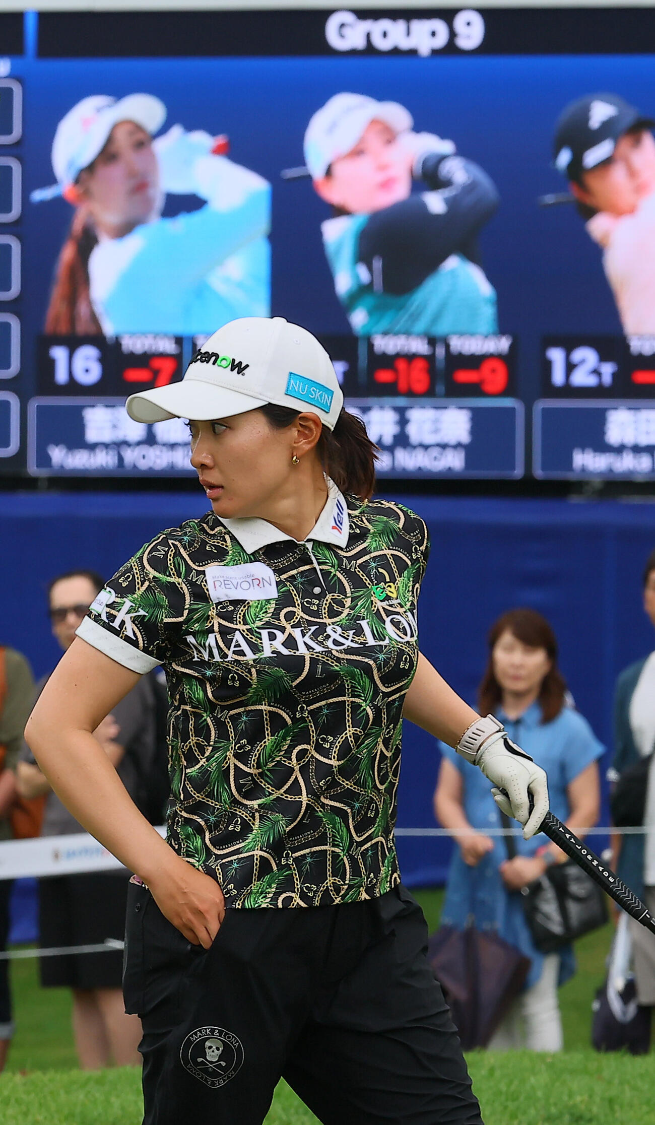 18番、9アンダーで首位に立った永井花奈（撮影・水谷安孝）