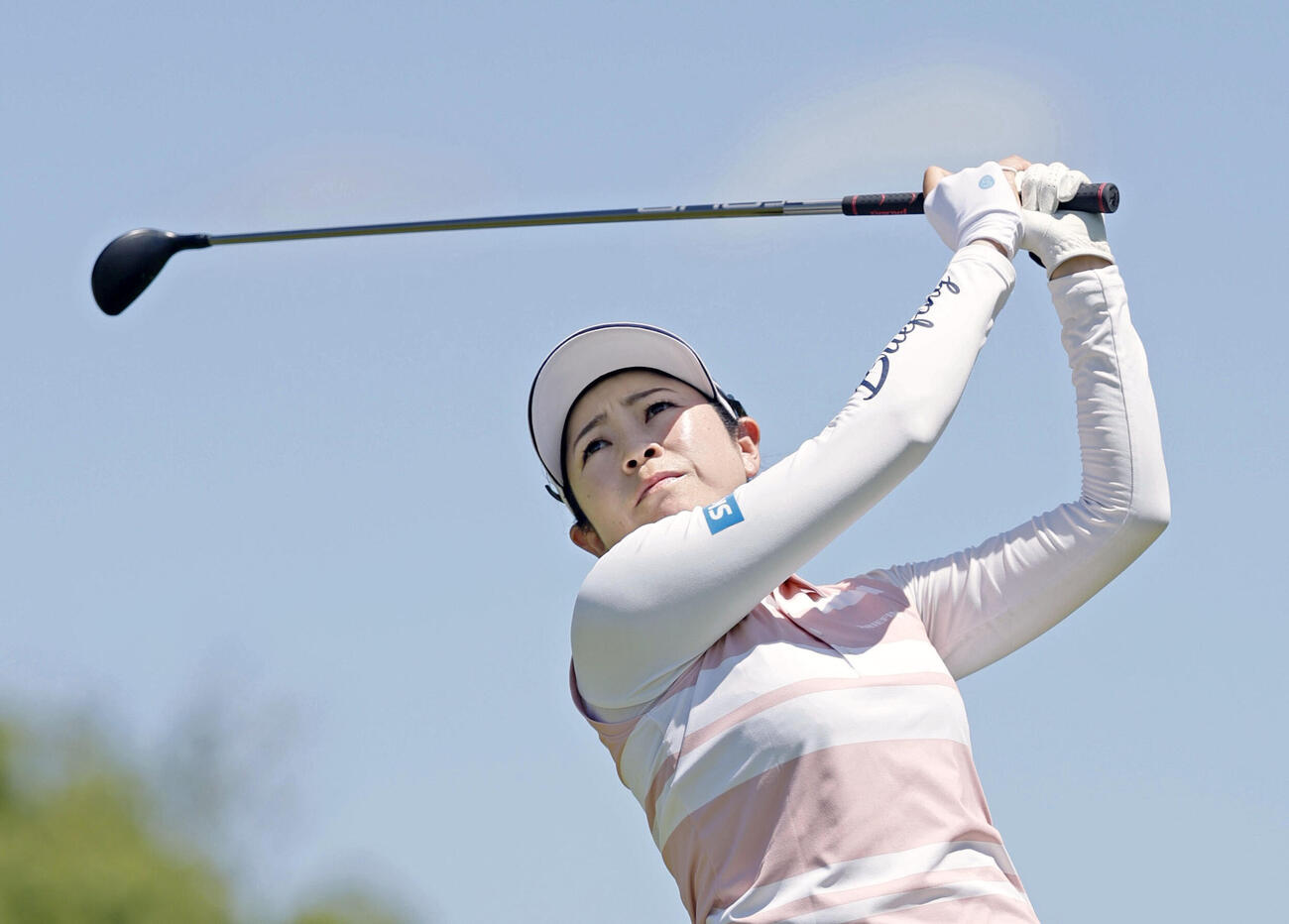 第3日、通算16アンダーで2位の仲宗根澄香＝ザ・クイーンズヒルGC（共同）
