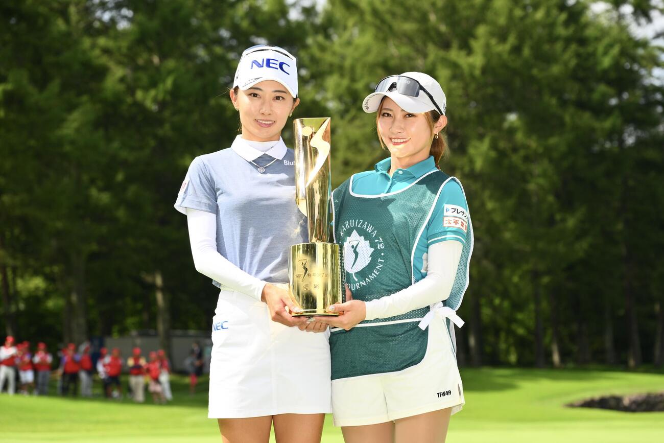 1番、ラウンドする安田祐香（撮影・滝沢徹郎）