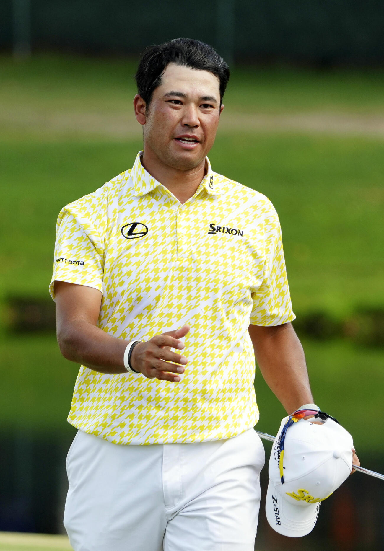最終ラウンド、ホールアウトする松山英樹。通算6アンダーで7位（共同）