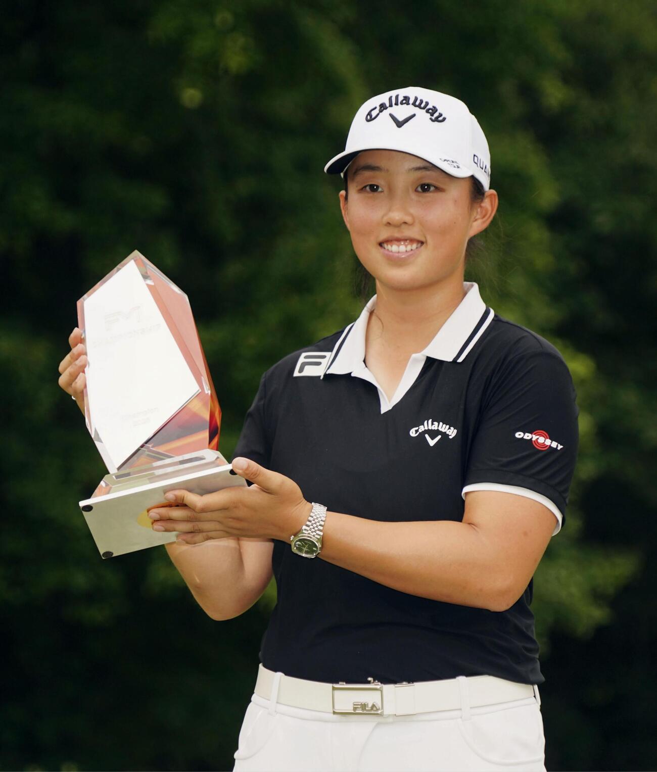 通算14アンダーで優勝した殷若寧＝TPCボストン（共同）
