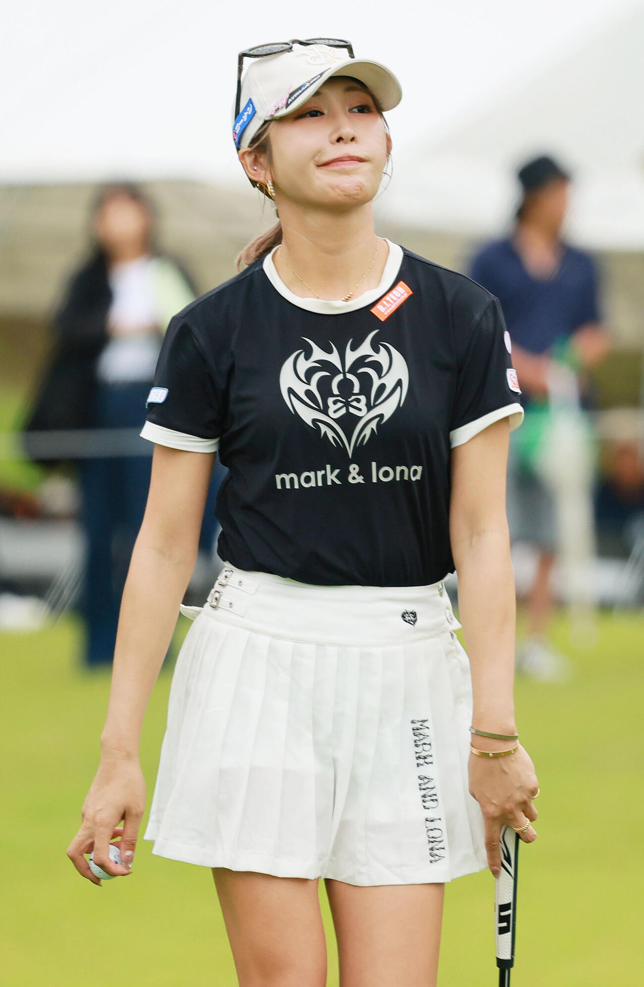 14番、移動する金田久美子（撮影・上山淳一）