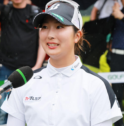 優勝インタビューする福田萌維(撮影・上山淳一)