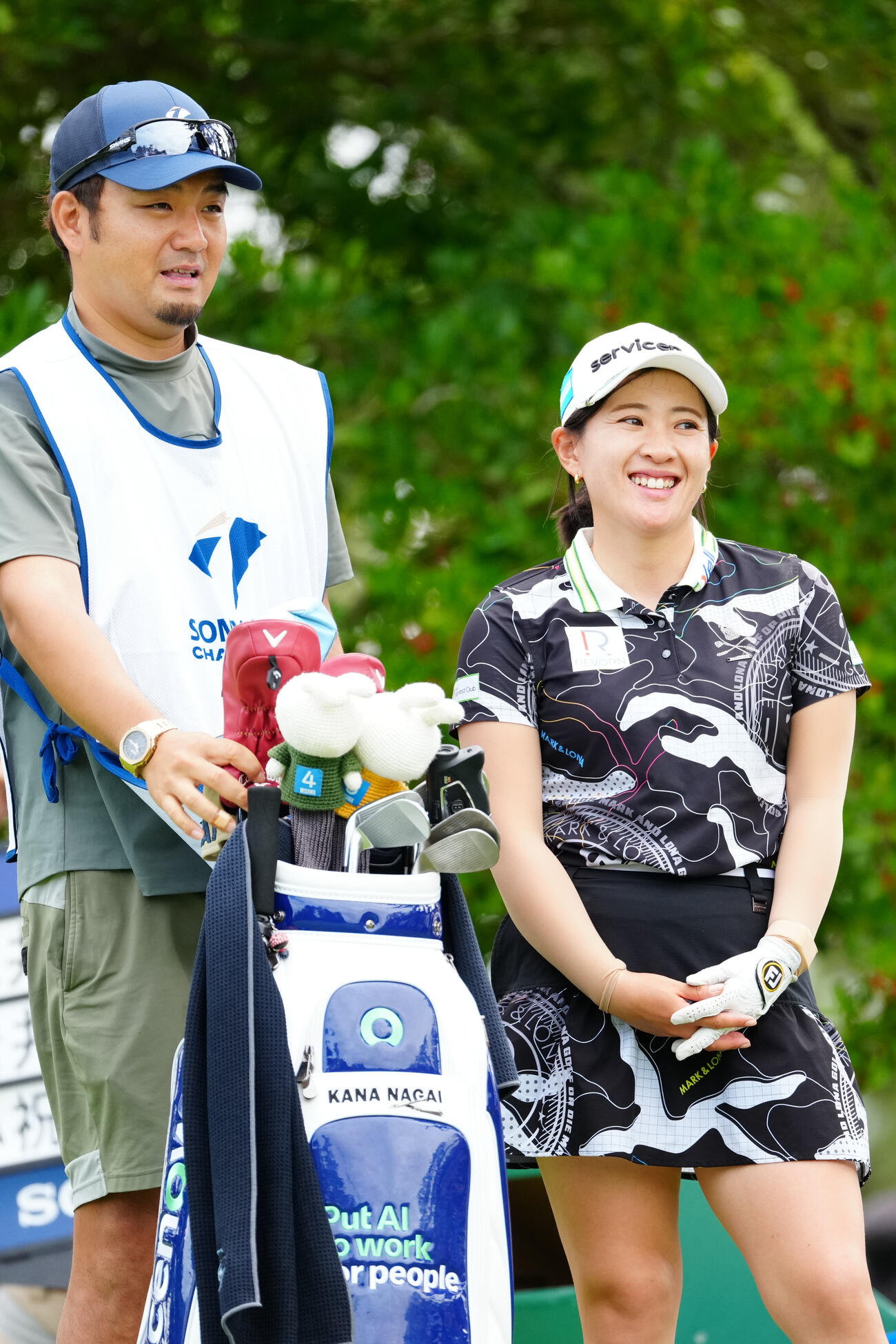3番、笑顔を見せる永井花奈（右）（撮影・江口和貴）
