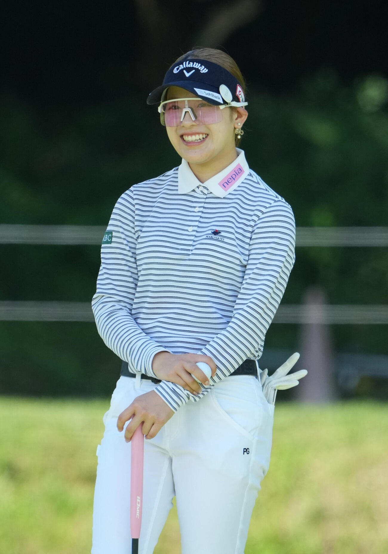 プロアマ大会に出場する吉田鈴（撮影・森本幸一）