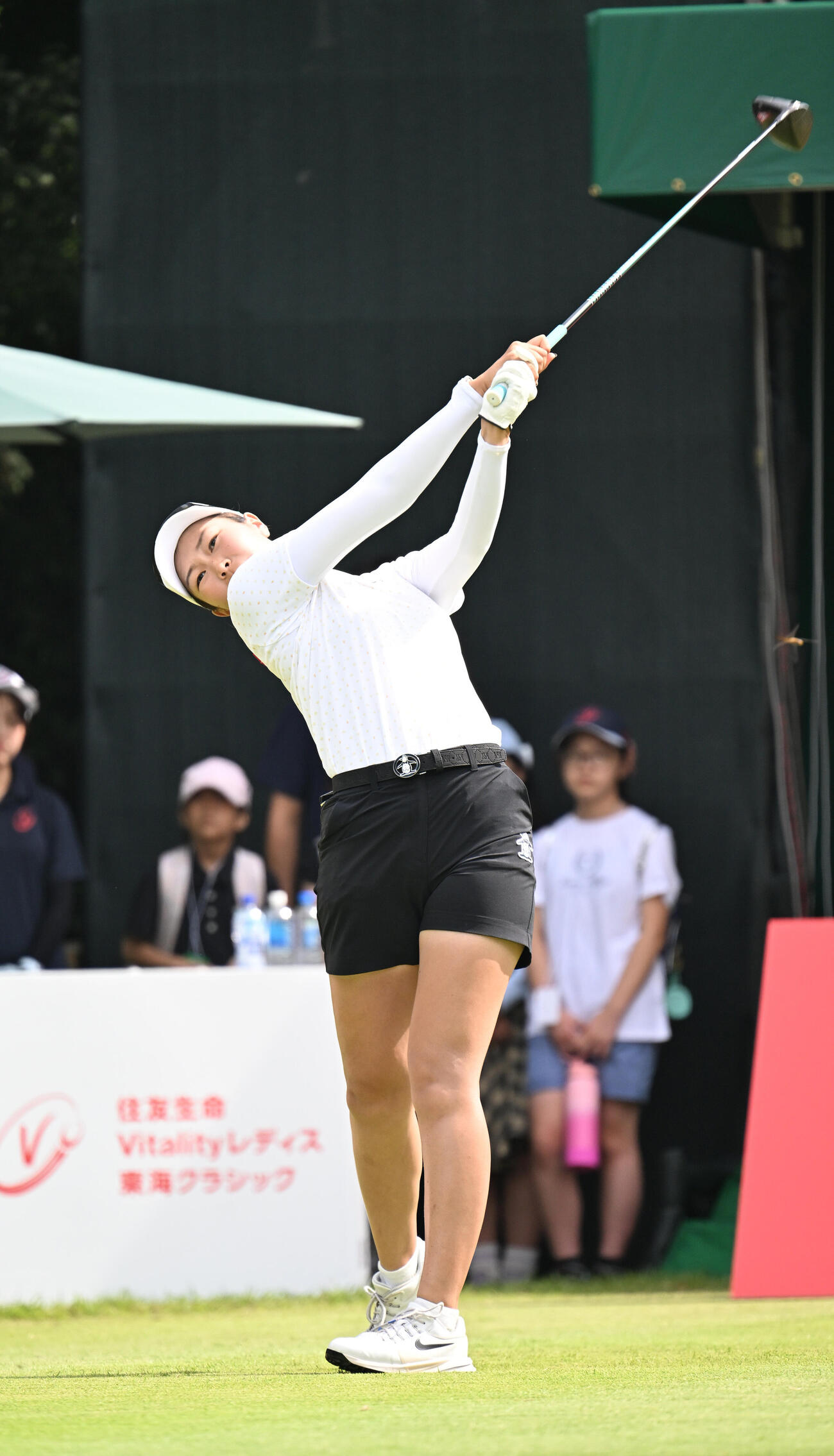 1番、スタートする神谷そら（撮影・和賀正仁）