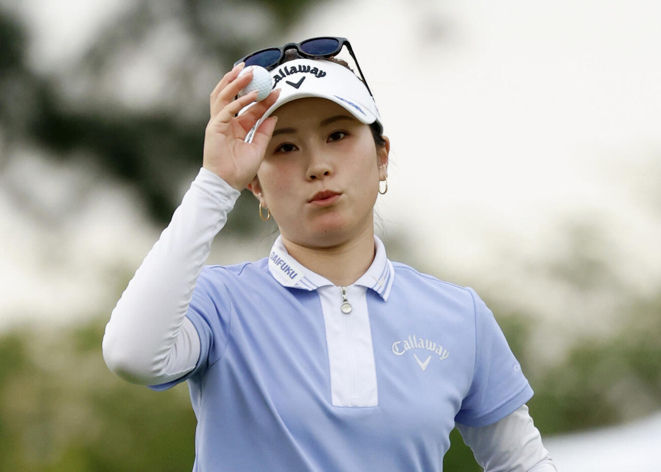 第2ラウンド、10番でバーディーを奪った西村優菜。通算16アンダーで首位＝ピナクルCC（共同）
