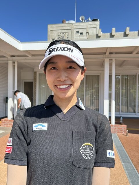 取材に応じる吉本ここね
