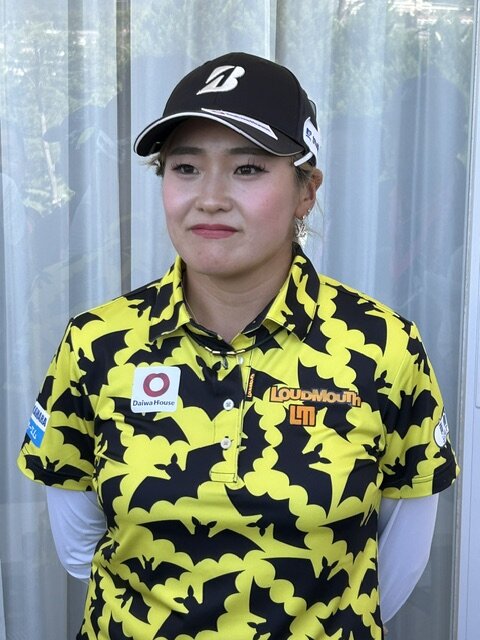 取材に応じる桑木志帆