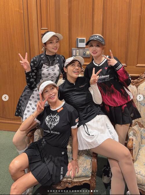 金田久美子、ミニワンピ＆黒キャミ＆ビキニ…大量オフショットに「細い