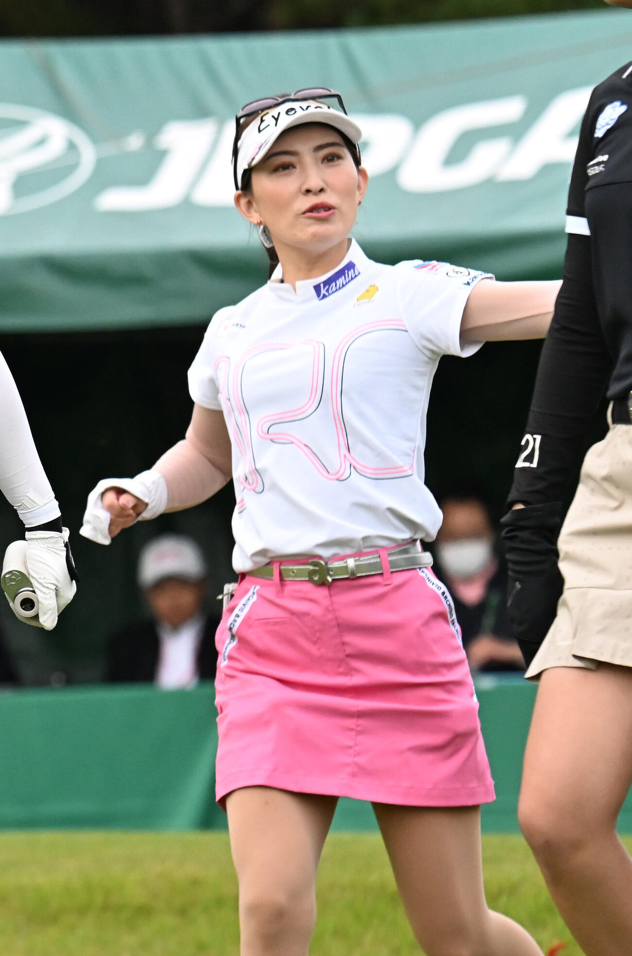 14日、10番、笑顔でスタートする植手桃子（撮影・和賀正仁）